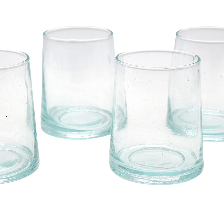 Gennemsigtige glas til servering af iskaffe - stilfulde & håndlavede