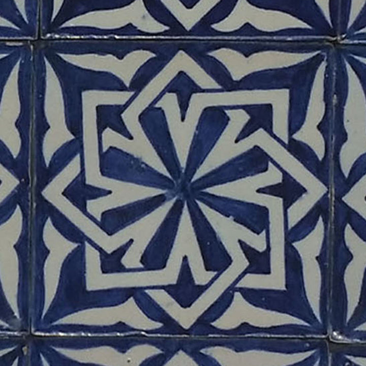 Håndmalet flise – andalusisk stil