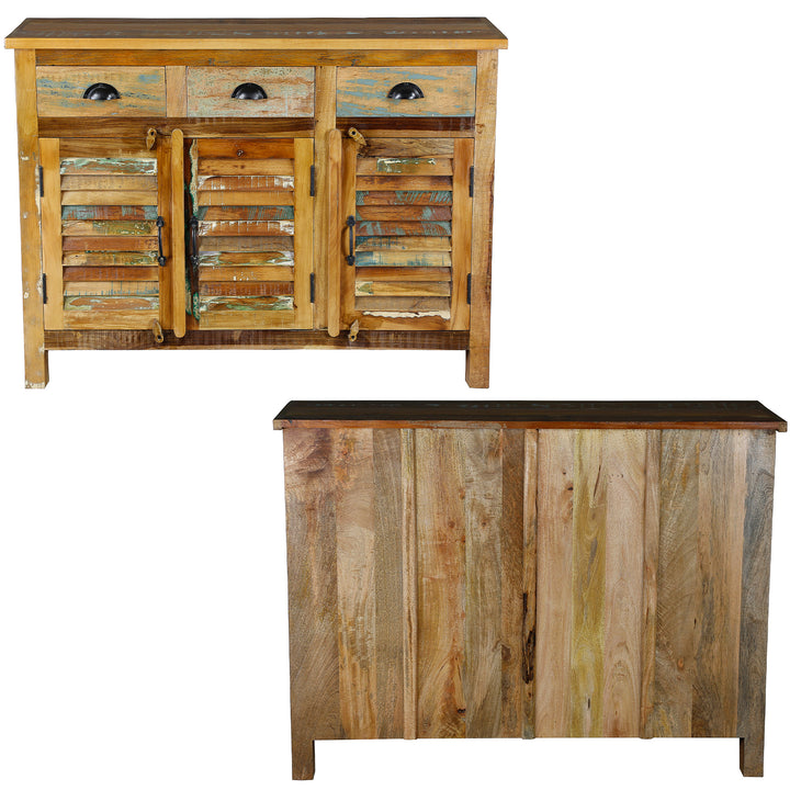 Highboard lavet af gammelt træ med skuffer lavet af massivt træ i vintage stil, set forfra og bagfra