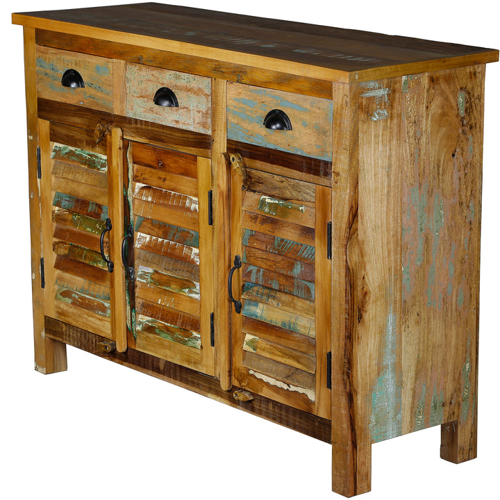 Highboard lavet af gammelt træ med skuffer lavet af massivt træ i vintage stil, højt og markant