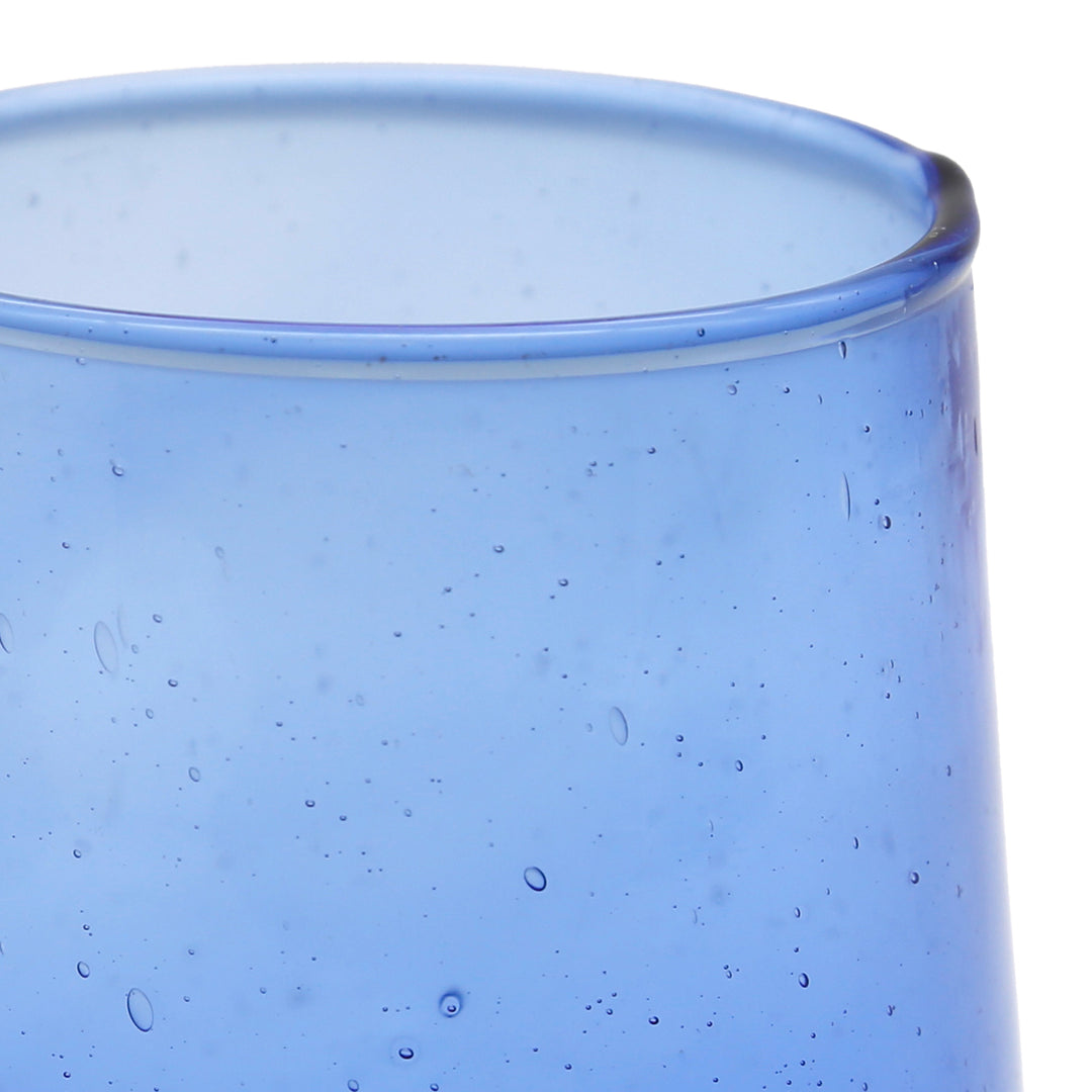 Long drink-glas af genbrugsglas – med en let struktur og et moderne look