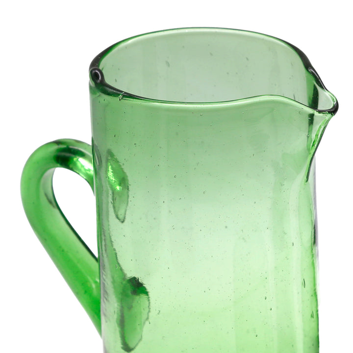 Karaffel med 1 liter volumen - harmonisk form og lysegrøn farve